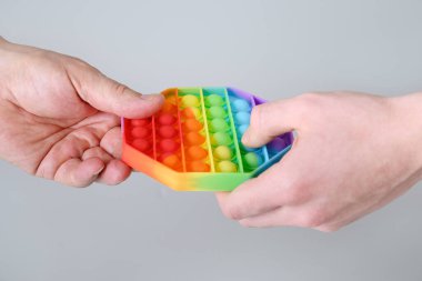 Komik silikon renkli anti-stres. Çocuk oyuncağı..