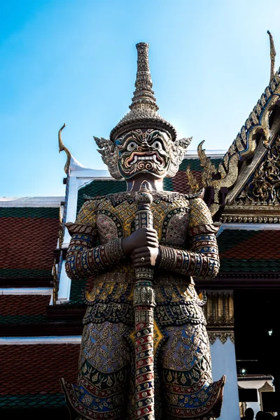 Dev bekçi Wat Pha Kaew