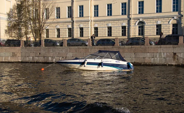 Canal de agua de San Petersburgo — Foto de Stock