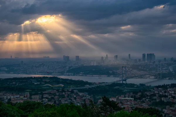 Paysage Urbain Istanbul Avec Bosphore Gratte Ciel Juillet Martyrs Bridge — Photo