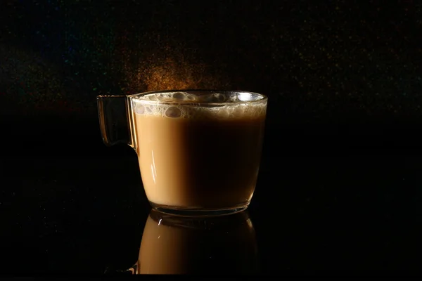 Tarik nebo mléko čaj — Stock fotografie