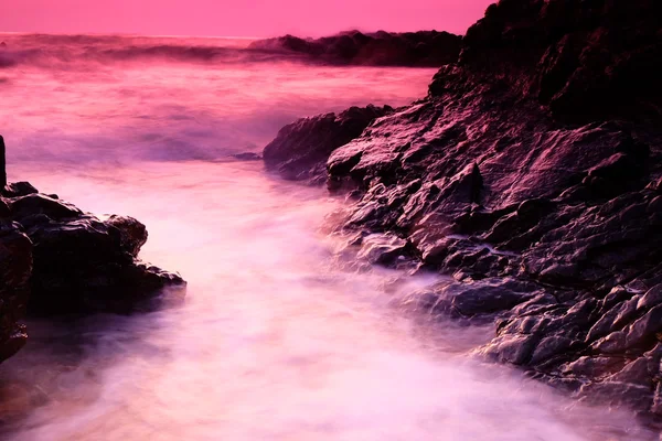 rüya gibi su kaya çevresinde