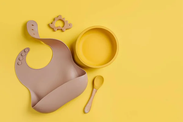 Bavaglino Ciotola Silicone Marrone Servire Bambino Primo Accessorio Cena Vista — Foto Stock