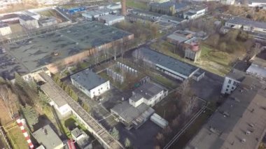 Havadan görünümü depo fabrika üretim helikopter tarafından
