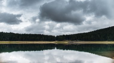 Durmitor siyah gölde.