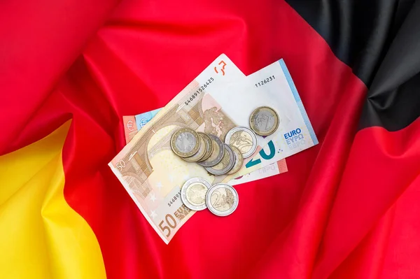 Billetes Euros Con Monedas Bandera Alemana Vista Superior — Foto de Stock