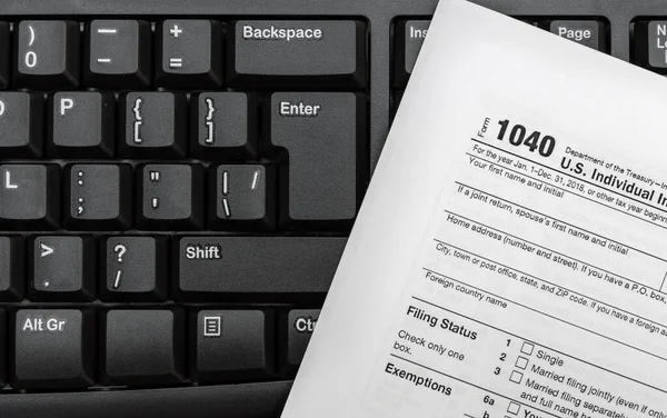 Податкова Форма Чорній Клавіатурі Крупним Планом — стокове фото