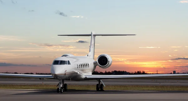 Private jet at the airport — Stock Photo, Image