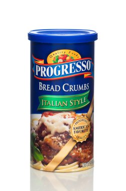 Miami, Amerika Birleşik Devletleri - 19 Ocak 2015: Progresso ekmek kırıntısı bir kutu. Progresso bir General Mills markasıdır. Çorbalar, et suları ve diğer gıda ürünleri üreten bir Amerikan şirketidir.