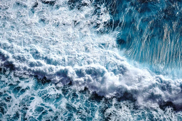 Vue Aérienne Des Vagues Dans Océan Vagues Éclaboussantes Eau Mer — Photo