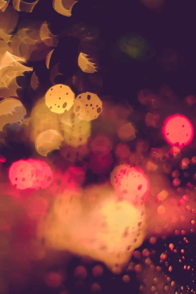 Gece Lambasının Yağmur Damlalı Soyut Dairesel Bokeh Arkaplanı — Stok fotoğraf