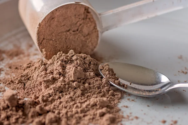 Çikolata yemek yerine sallamak toz