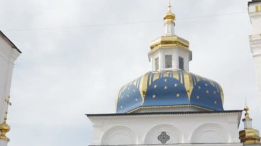 Ortodoks Hıristiyan kilise, çanları çalıyor