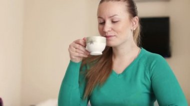 Kahvaltı iki kız Multiscreen görüntüleri