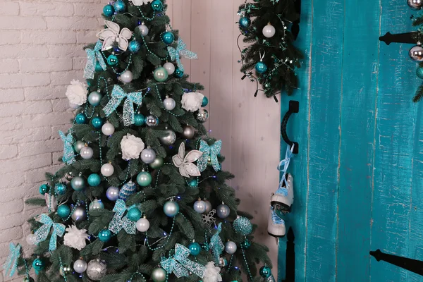 Albero di Natale e decorazioni di Capodanno — Foto Stock