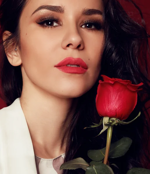 Sexet kvinde med rød rose - Stock-foto