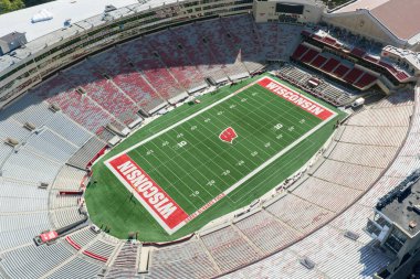 Madison, WI, ABD - 7 Ekim 2025: Camp Randall Stadyumu NCAA Büyük On Konferansı 'nda mücadele eden Wisconsin Badgers Üniversitesi futbol takımının evidir..