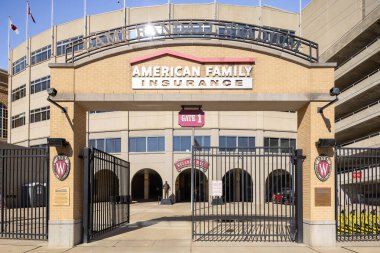 Madison, WI, ABD - 7 Ekim 2025: Camp Randall Stadyumu NCAA Büyük On Konferansı 'nda mücadele eden Wisconsin Badgers Üniversitesi futbol takımının evidir..