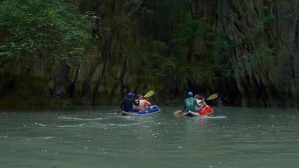 Journée d'été bateau excursion touristique — Video