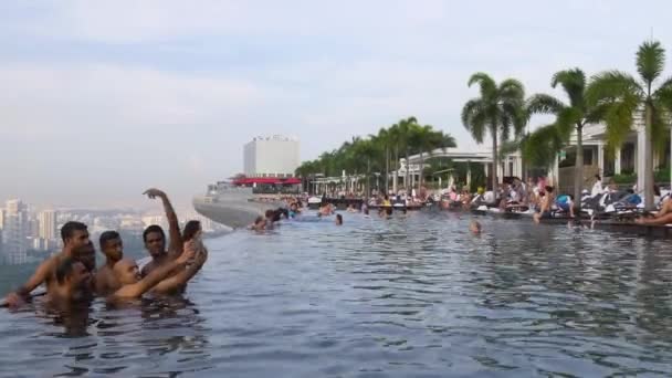 Słynnego marina bay sands hotel — Wideo stockowe