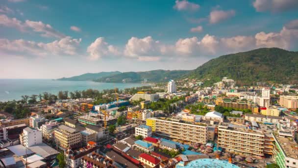 Vista de la ciudad de Patong Beach — Vídeos de Stock