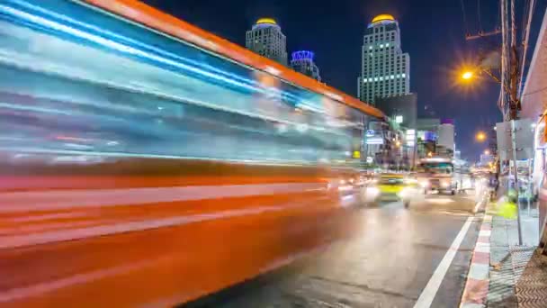 Bangkok noite centro da cidade tráfego rua panorama 4k tempo lapso tailândia — Vídeo de Stock