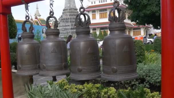 Wat arun templo campanas — Vídeos de Stock