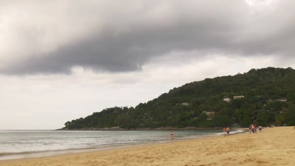 Phuket island berömda resort beach — Stockvideo