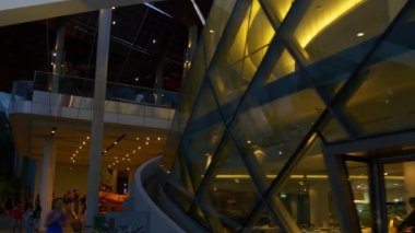 Çiçek kubbe ve bulut ormanı 