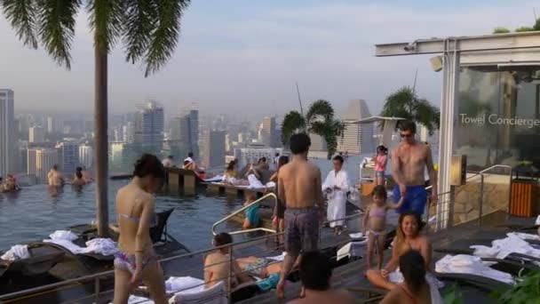 Słynnego marina bay sands hotel — Wideo stockowe