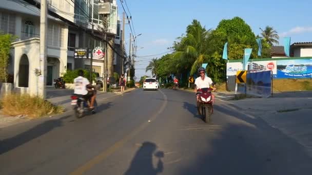 Recorrido panorámico en scooter — Vídeo de stock
