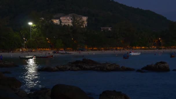 Panorama över natt kust i Phuket — Stockvideo