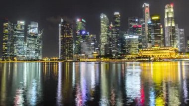 Marina geceleri Singapur'da defne