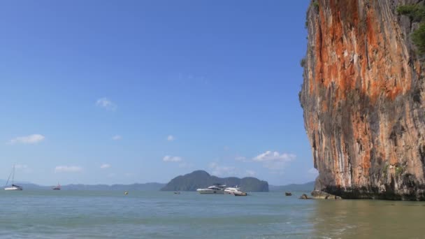 熱帯の島々 の間を移動 — ストック動画