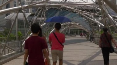 Helix Köprüsü ve Marina Bay