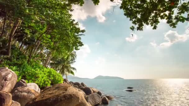 Playa tropical de la isla phuket — Vídeo de stock