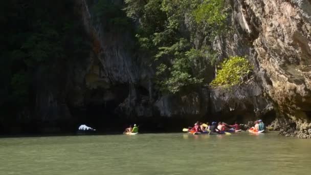 Día de verano barco excursión turística — Vídeo de stock