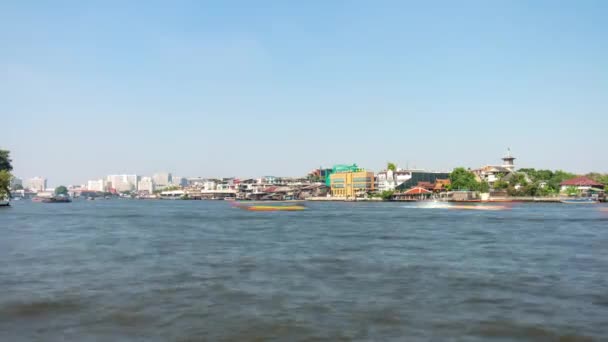 Bangkok día soleado chao phraya tráfico río templo bahía 4k tiempo lapso tailandia — Vídeos de Stock