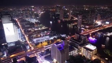 gece bangkok cityscape nehir defne otel çatı üst panorama 4 k zaman sukut Tayland