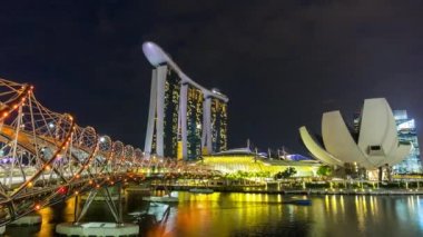 Marina Bay Sands üstüne lightshow 