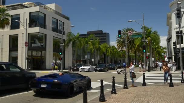 Zsúfolt crossroad a los Angeles-i — Stock videók