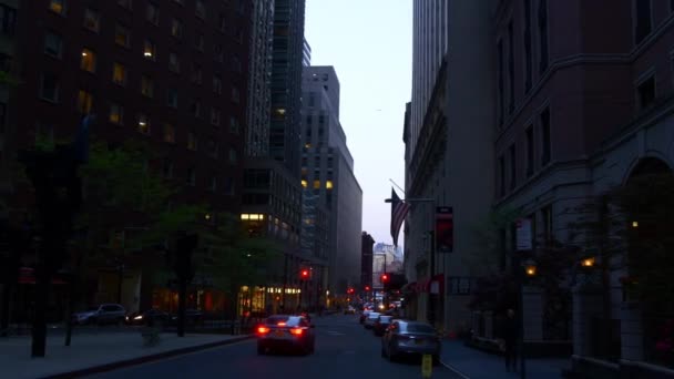 夜のマンハッタン アップタウンの街並み — ストック動画