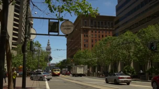 San Francisco Straßen mit Straßenbahnen — Stockvideo