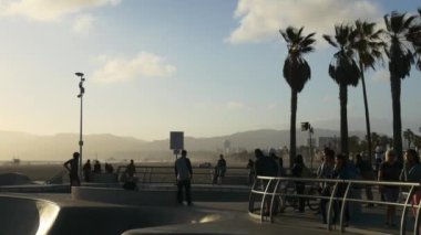 gün batımında ünlü paten Parkı