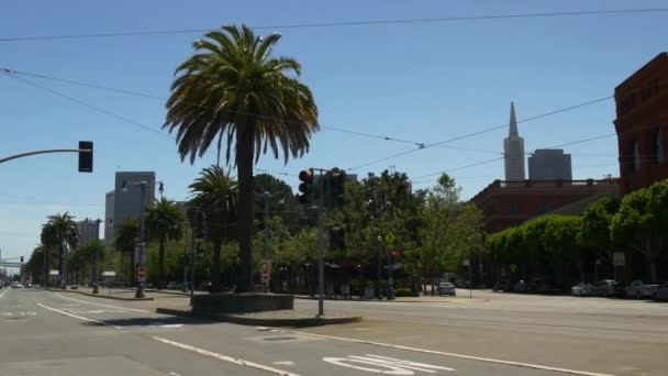 Kreuzungsverkehr in San Francisco — Stockvideo