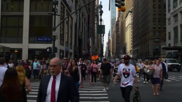 Gatulivet i new york — Stockvideo