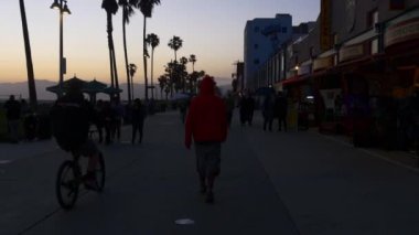 Venice Beach kişilik bir kalabalık