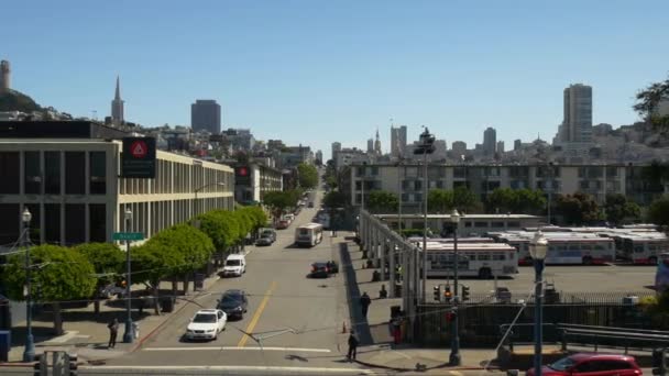 Kreuzungsverkehr in San Francisco — Stockvideo
