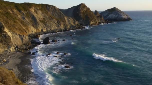 California kustlinje längs Big Sur — Stockvideo