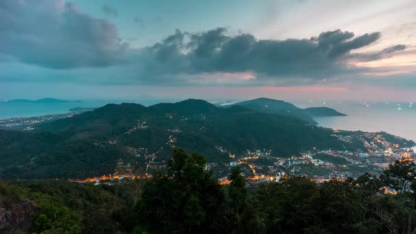 Puesta de sol en la playa de kata karon — Vídeo de stock